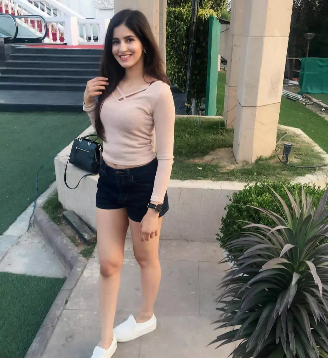 Karol Bagh Call Girls